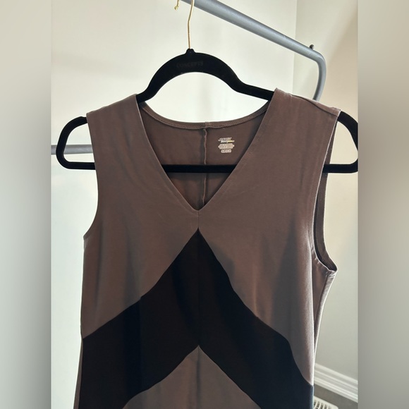 Dress - Picture 3 of 5